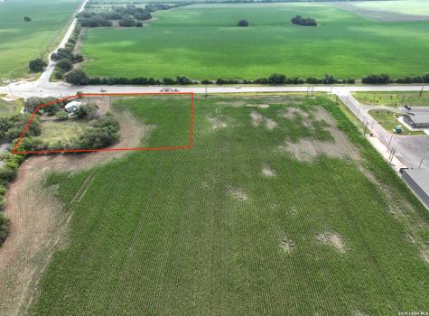 980 County Road 443 Hondo TX 78861
