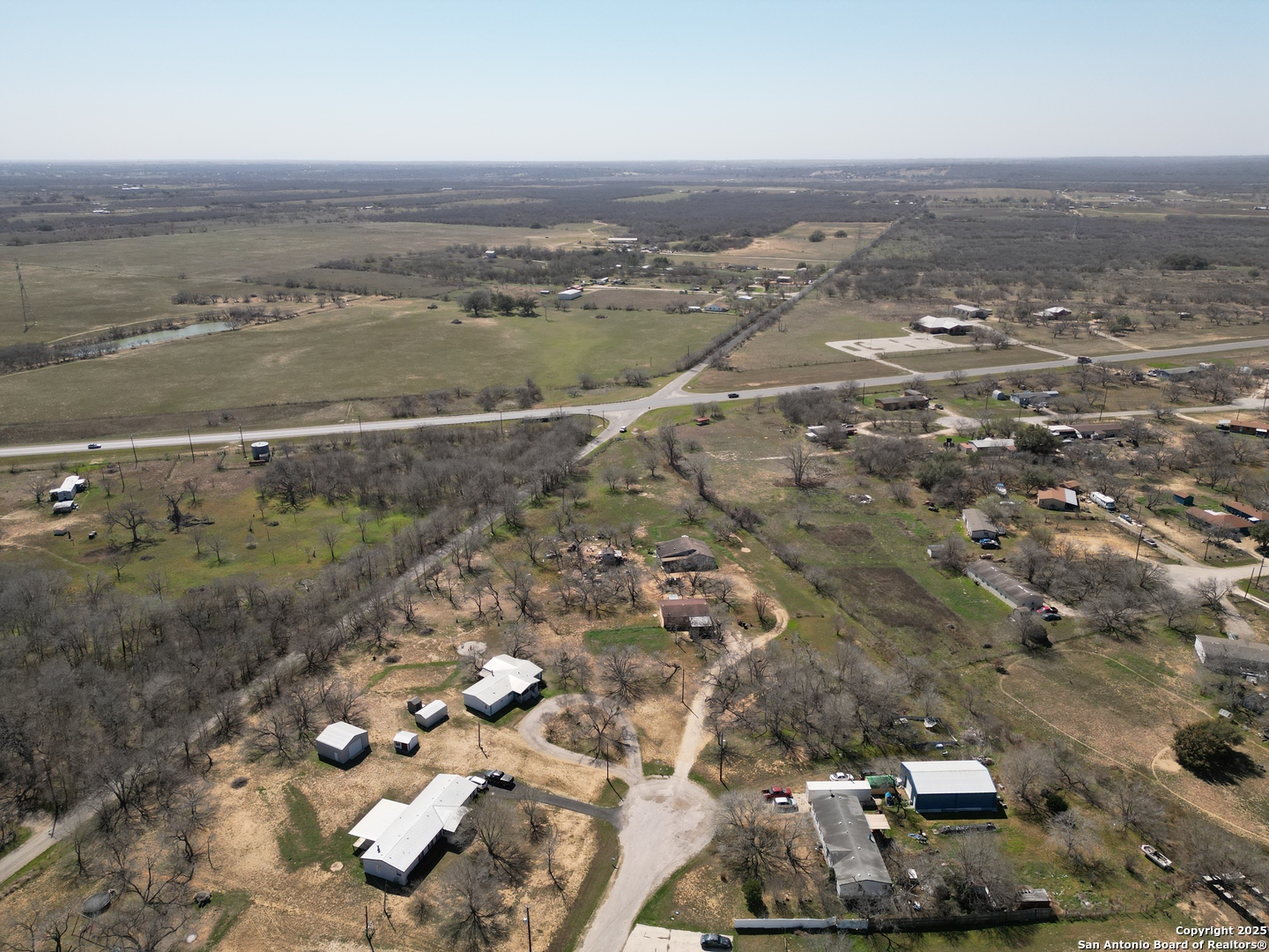 17423 Fx Ball Elmendorf TX 78112