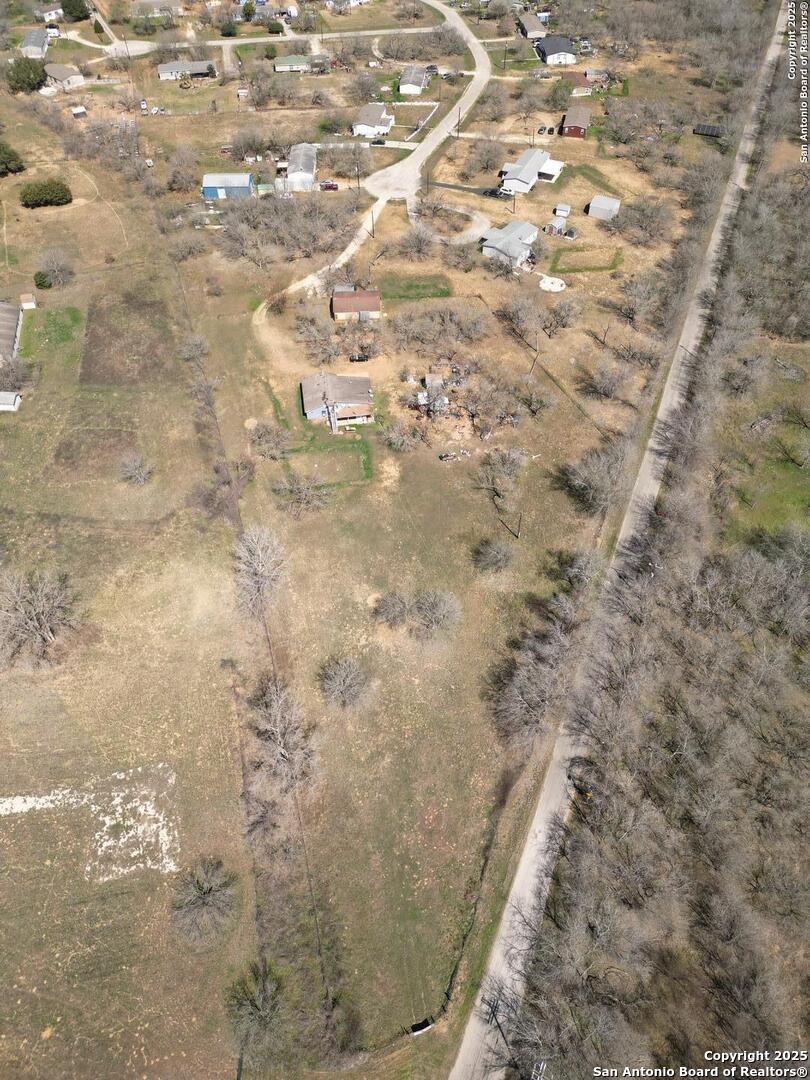 17423 Fx Ball Elmendorf TX 78112