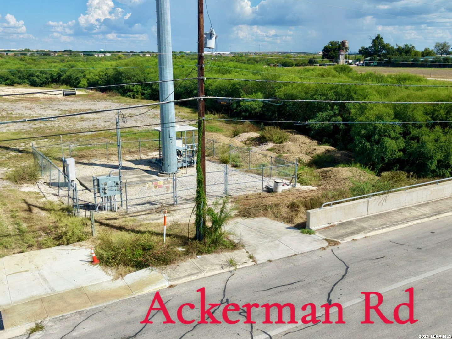 3152 Ackerman Kirby TX 78219