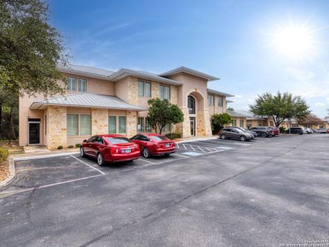 4085 De Zavala Shavano Park TX 78249