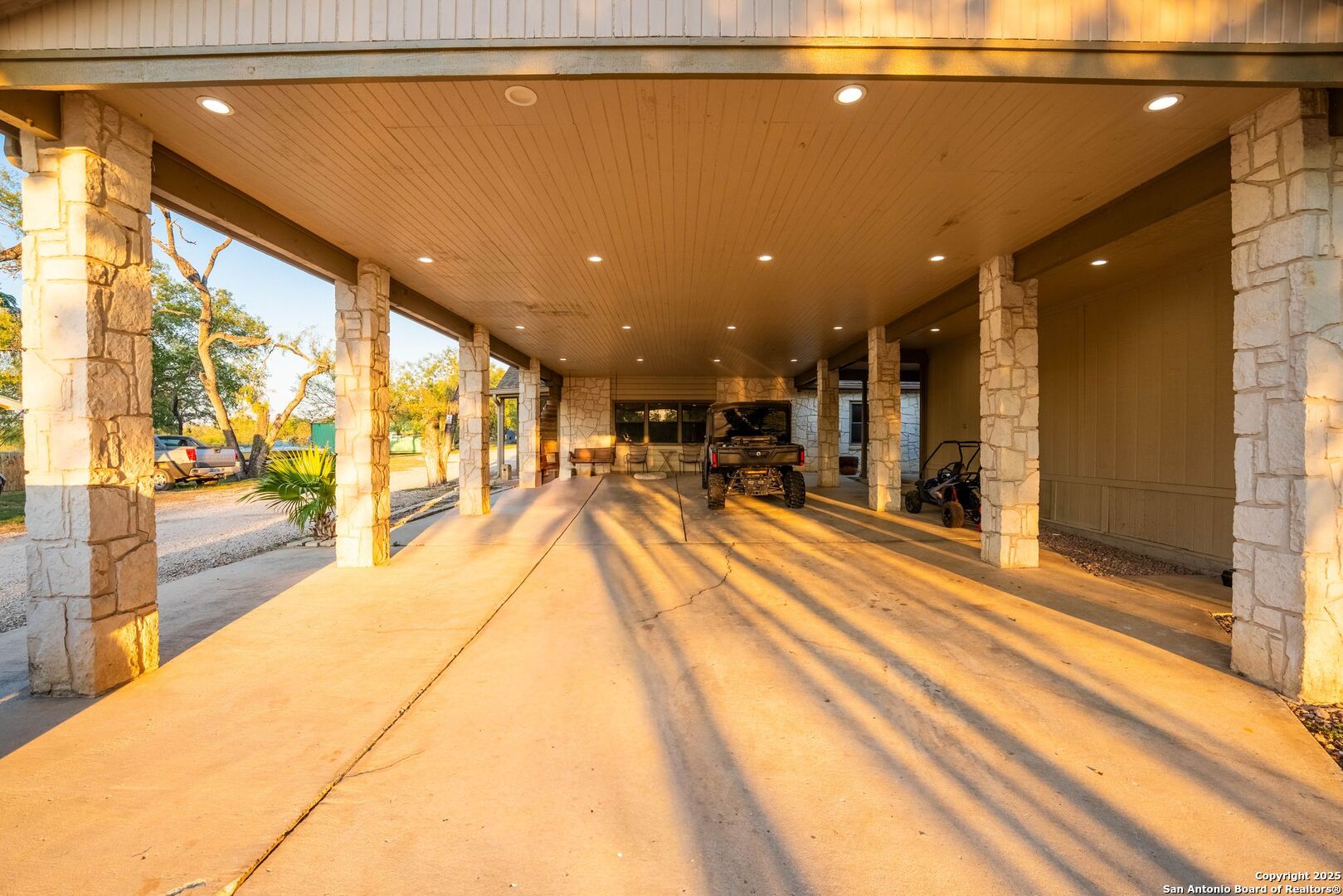 4514 Billy Sames Drive Adkins TX 78101