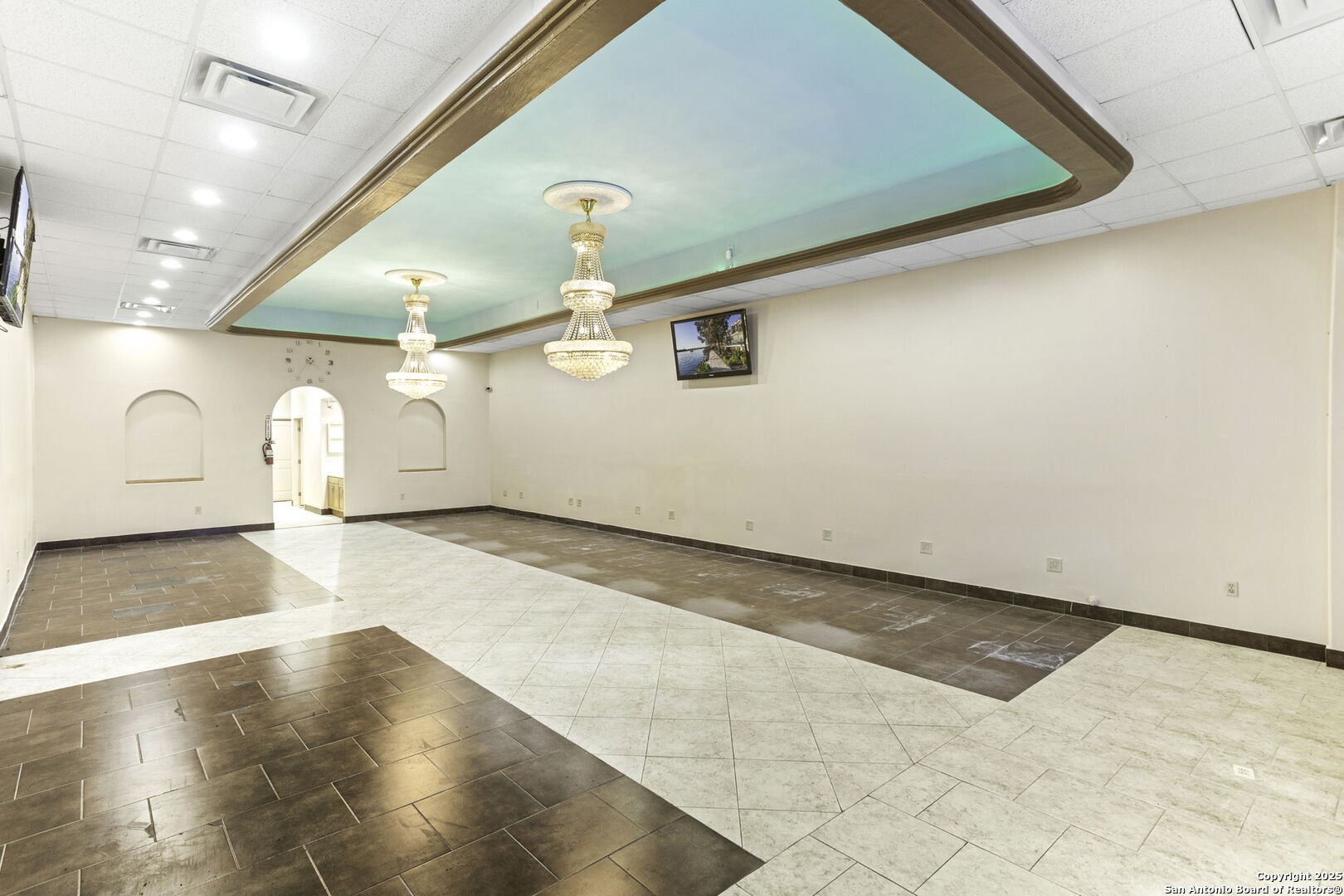 8202 N Loop 1604 San Antonio TX 78249