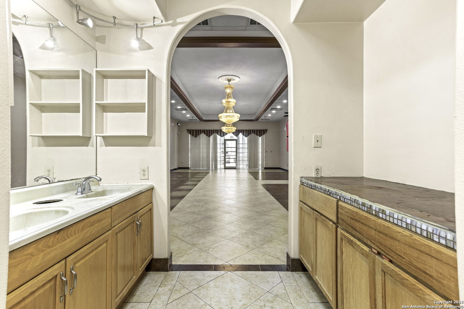 8202 N Loop 1604 San Antonio TX 78249