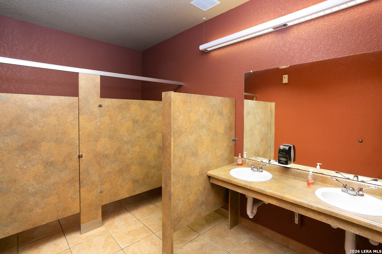 2634 Kerrybrook San Antonio TX 78230
