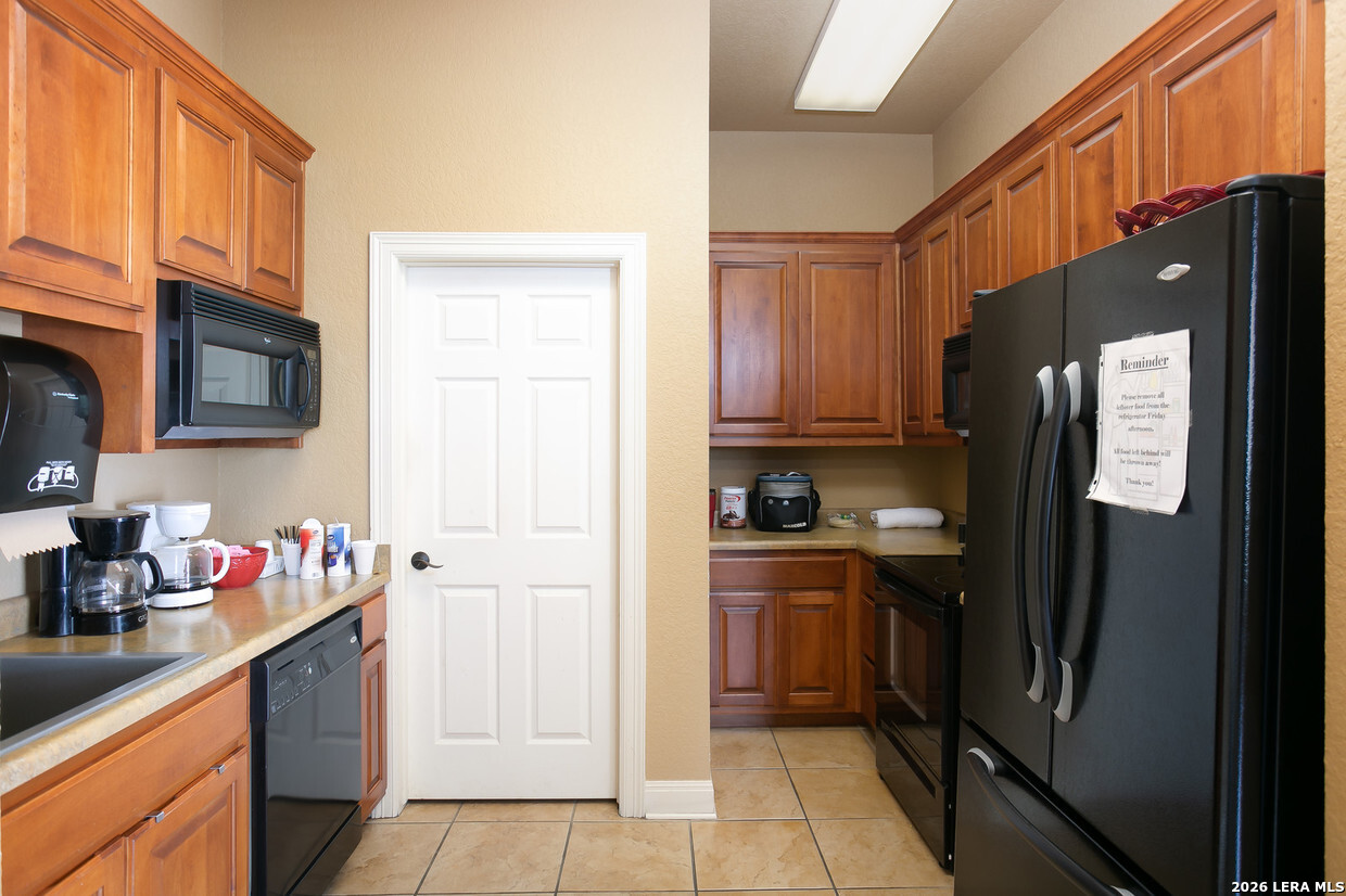 2634 Kerrybrook San Antonio TX 78230
