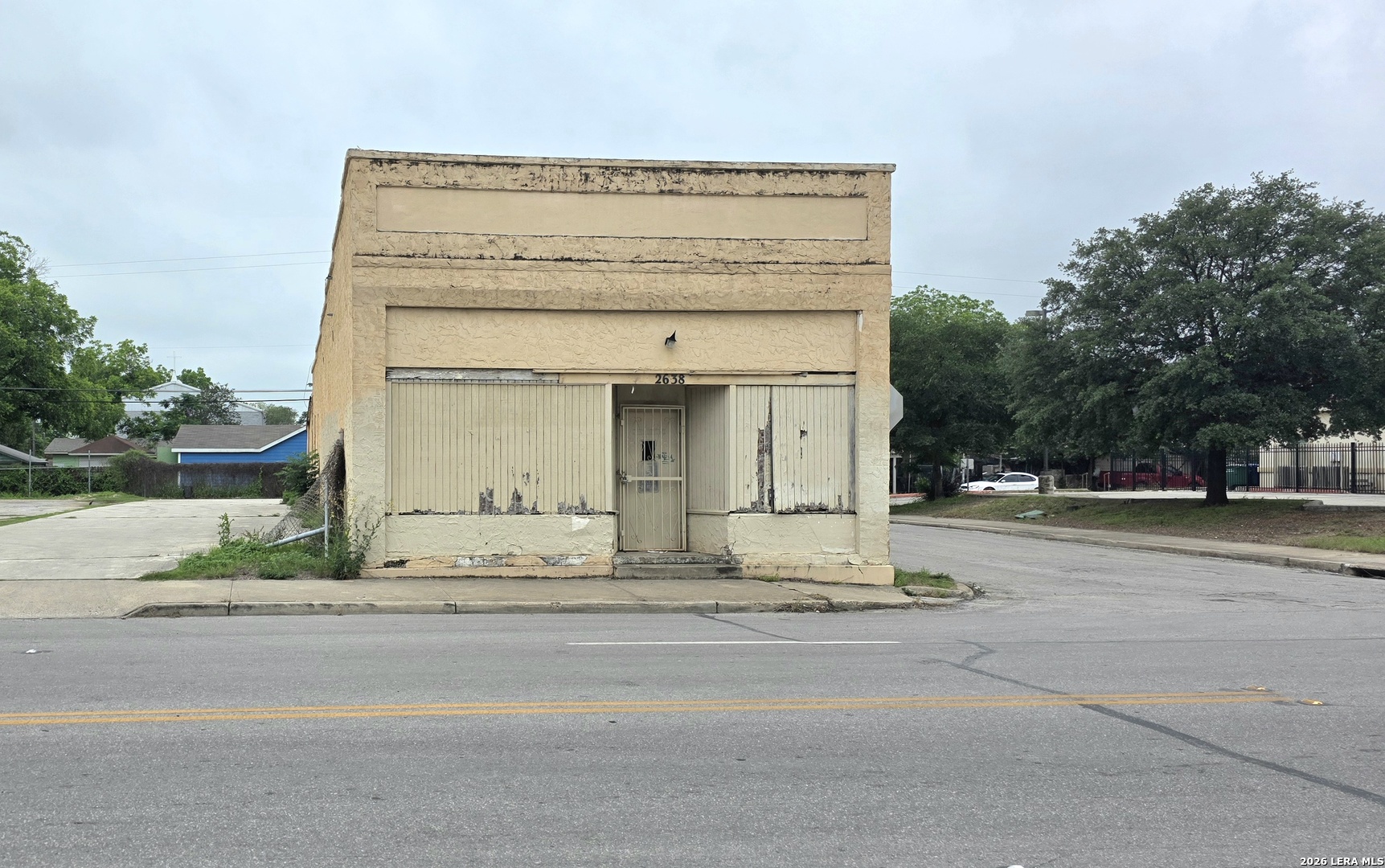 2638 W Southcross San Antonio TX 78211