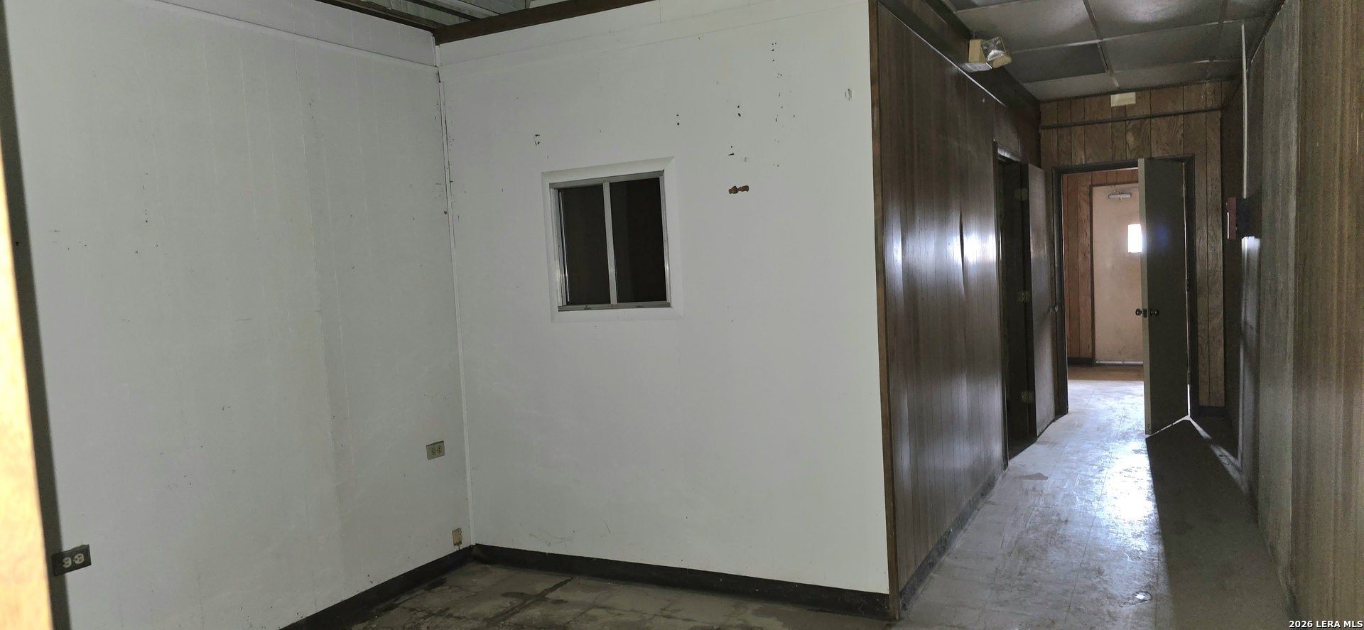 2638 W Southcross San Antonio TX 78211