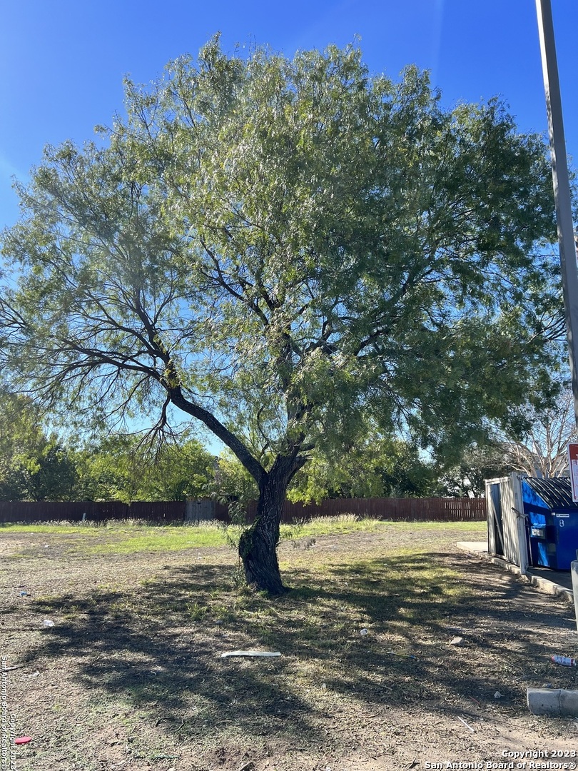 00 S Ww White Road San Antonio TX 78222