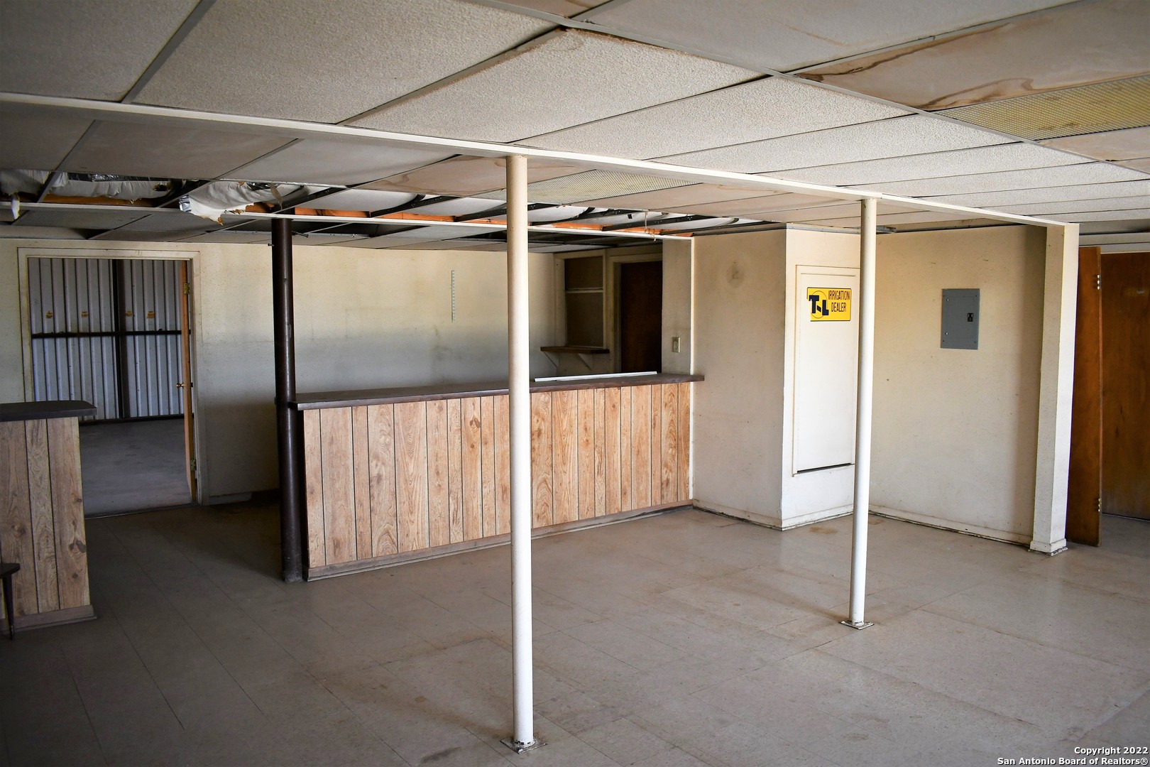 1737 N Highway 81 Pearsall TX 78061