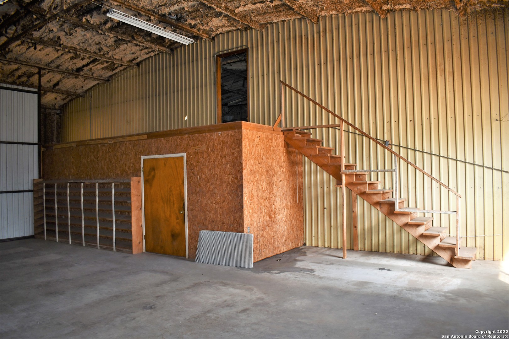 1737 N Highway 81 Pearsall TX 78061