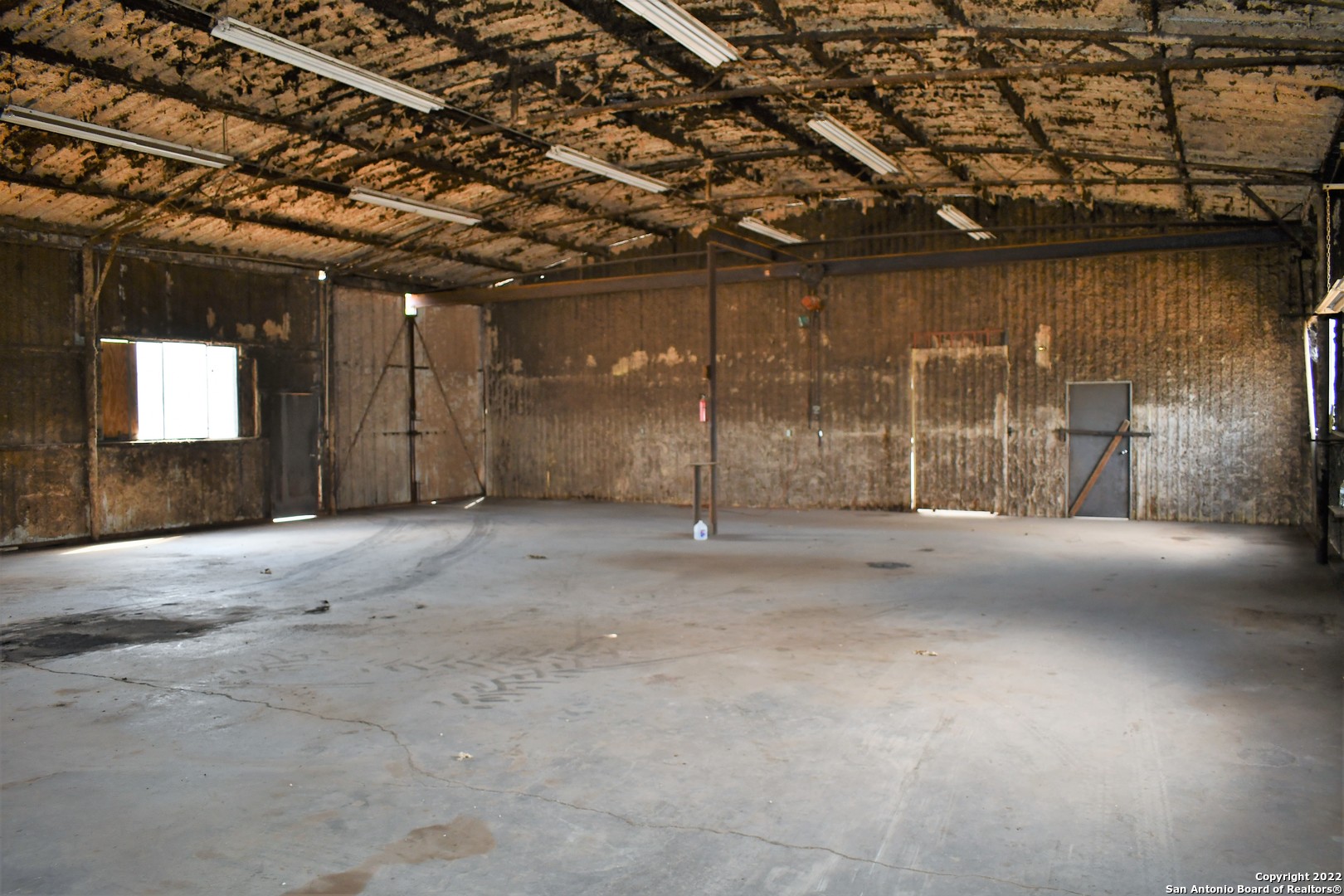 1737 N Highway 81 Pearsall TX 78061