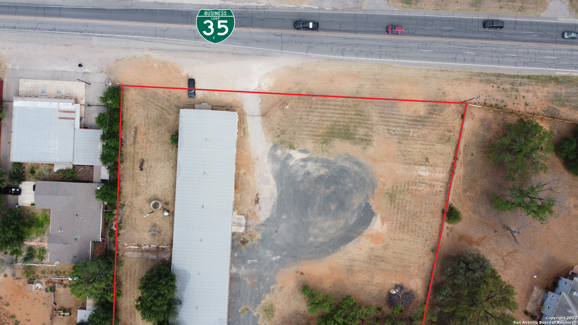 1737 N Highway 81 Pearsall TX 78061