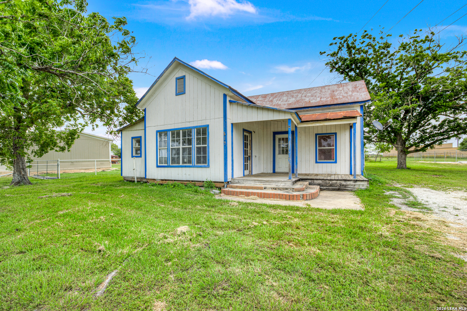 517 Center Street Marion TX 78124