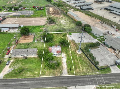 517 Center Street Marion TX 78124