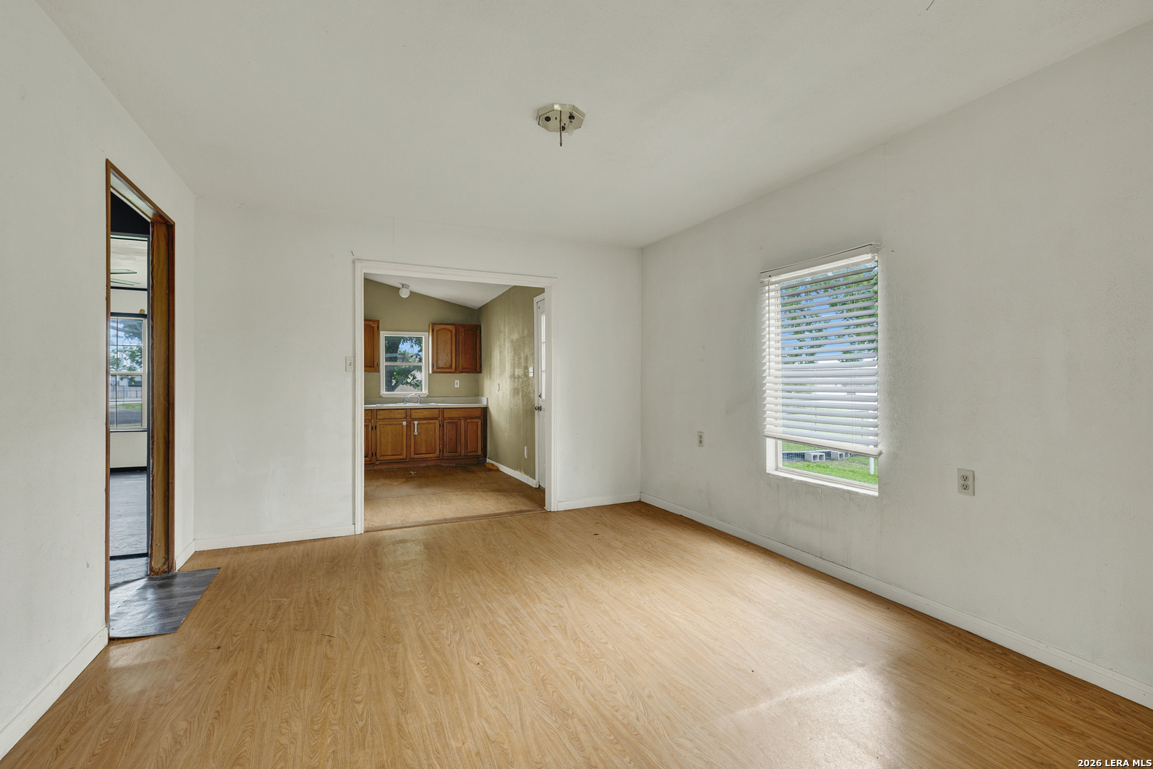 517 Center Street Marion TX 78124