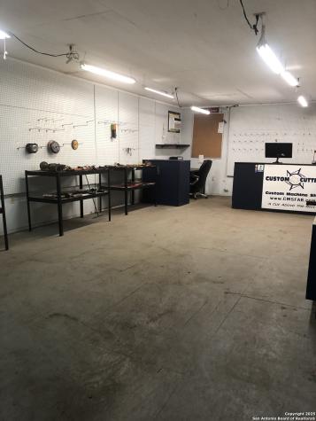 300 W. Sinton Sinton TX 78387