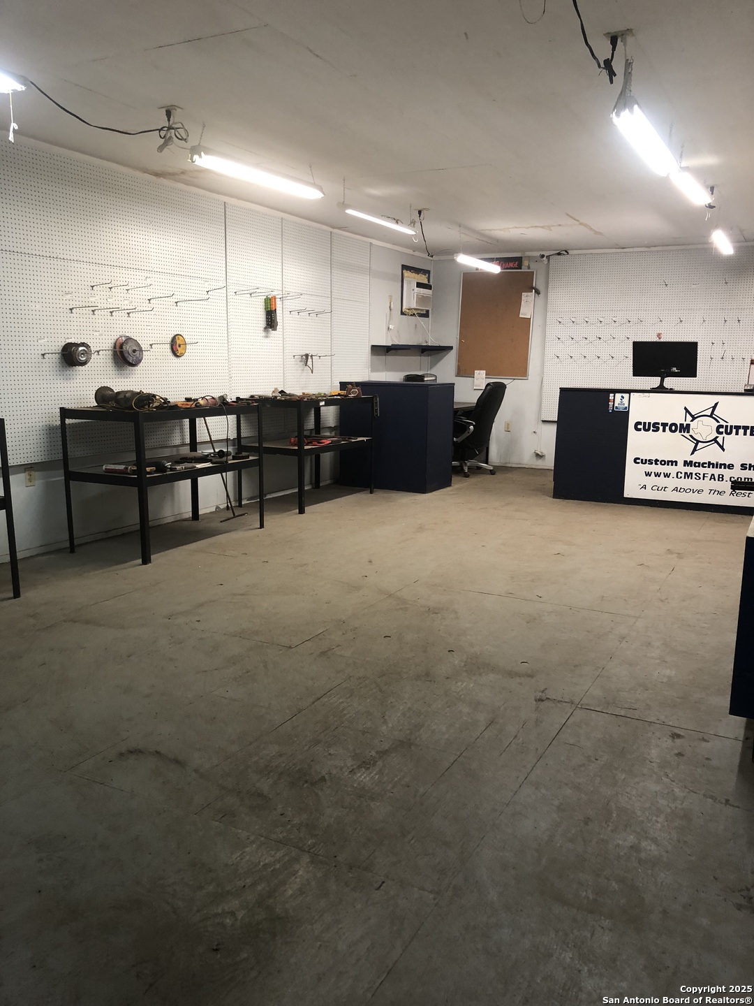 300 W. Sinton Sinton TX 78387