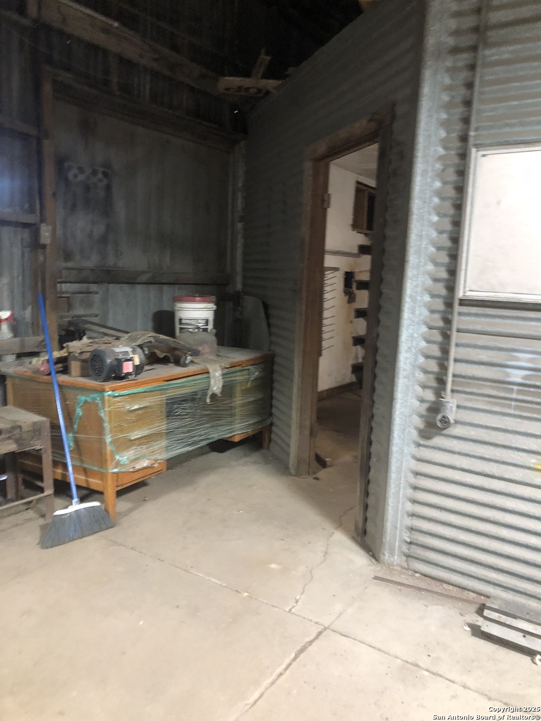 300 W. Sinton Sinton TX 78387