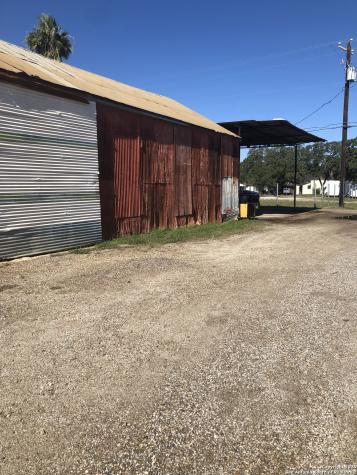 300 W. Sinton Sinton TX 78387