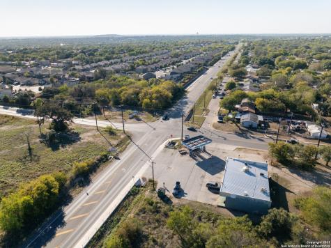300 Whitewood San Antonio TX 78242