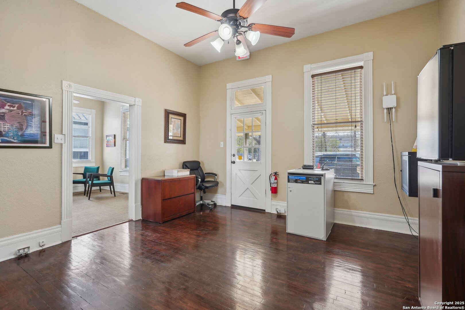 713 Sidney Baker Kerrville TX 78028