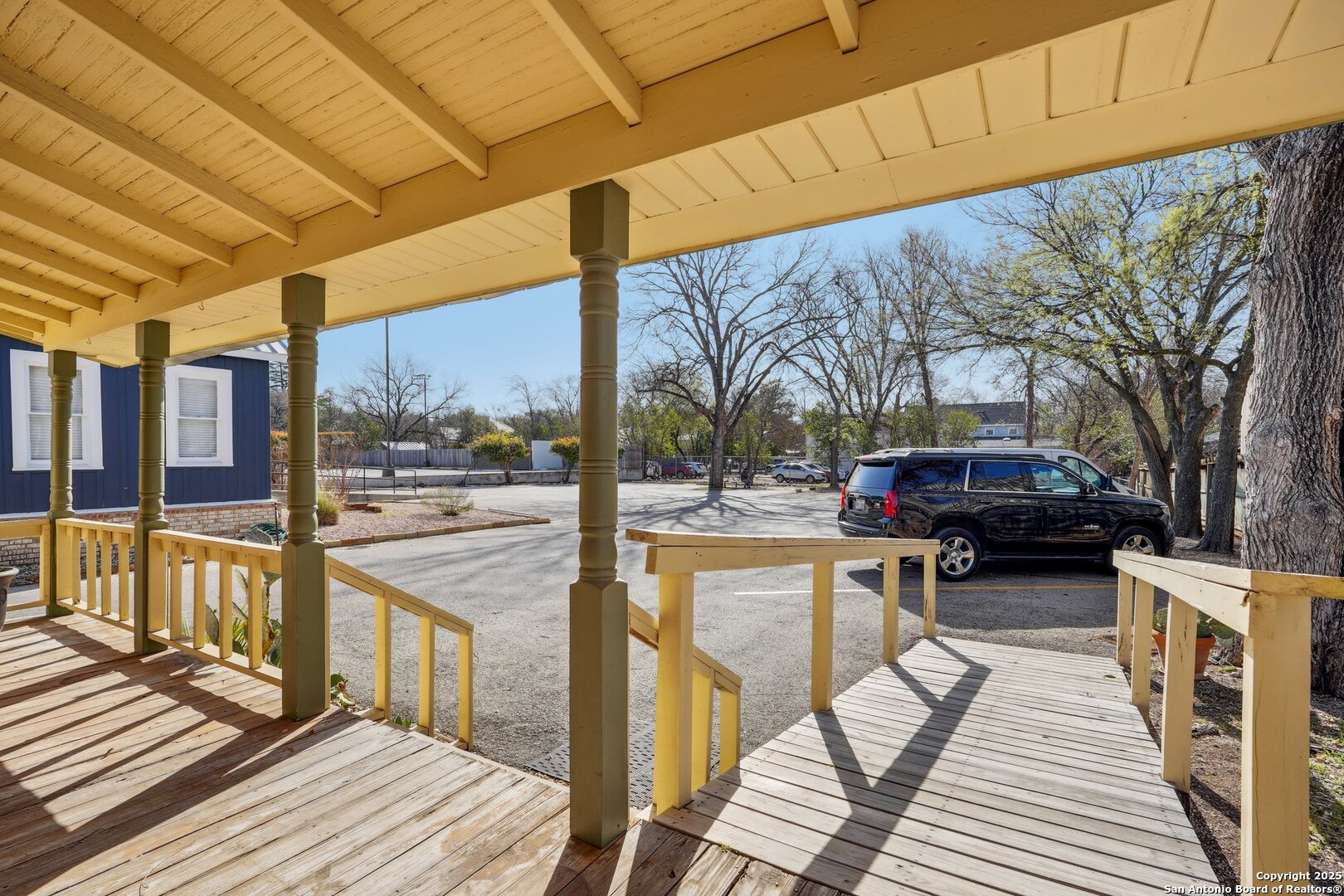 713 Sidney Baker Kerrville TX 78028