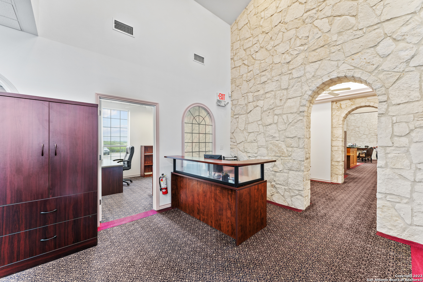 3586 Us Highway 181 N Floresville TX 78114