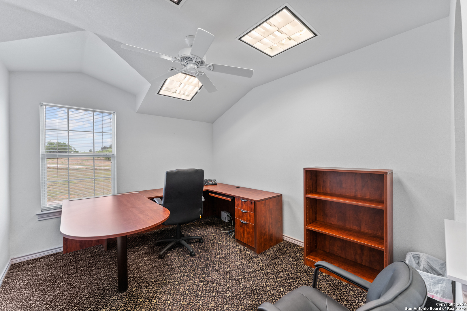 3586 Us Highway 181 N Floresville TX 78114