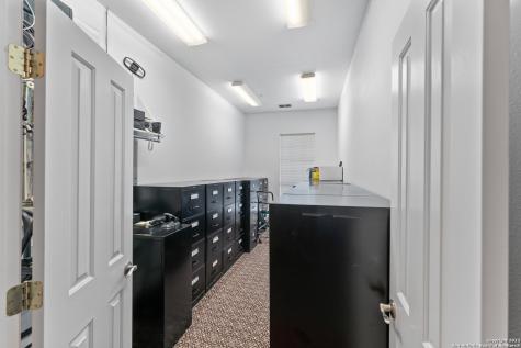 3586 Us Highway 181 N Floresville TX 78114