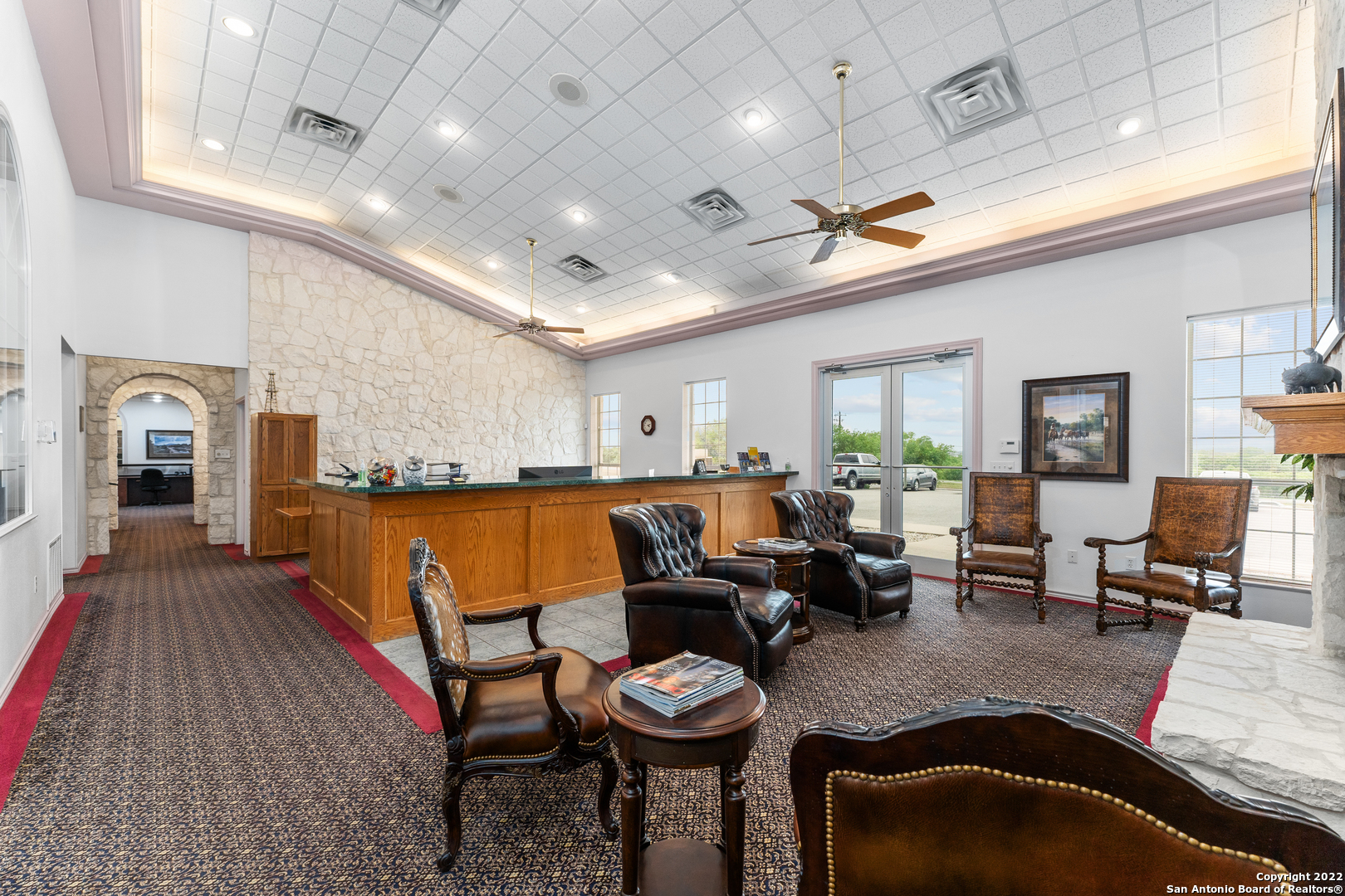 3586 Us Highway 181 N Floresville TX 78114