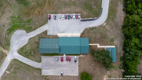 3586 Us Highway 181 N Floresville TX 78114