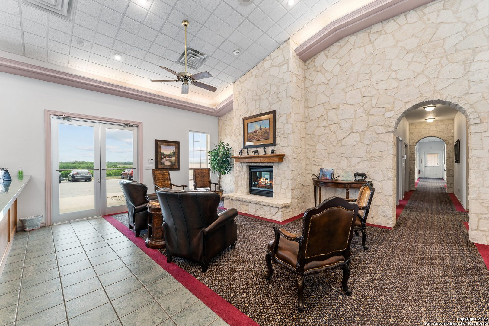 3586 Us Highway 181 N Floresville TX 78114