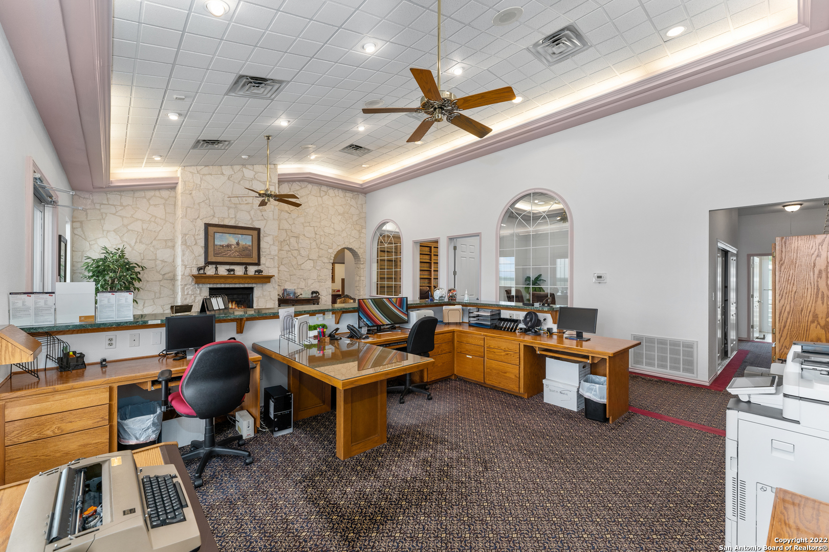 3586 Us Highway 181 N Floresville TX 78114