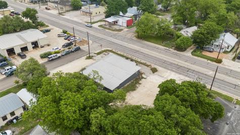 1407 Broadway Kerrville TX 78028