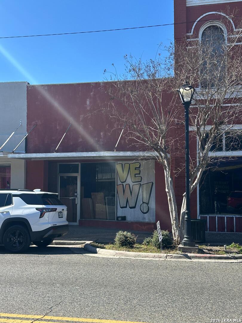 315 N Washington Beeville TX 78102