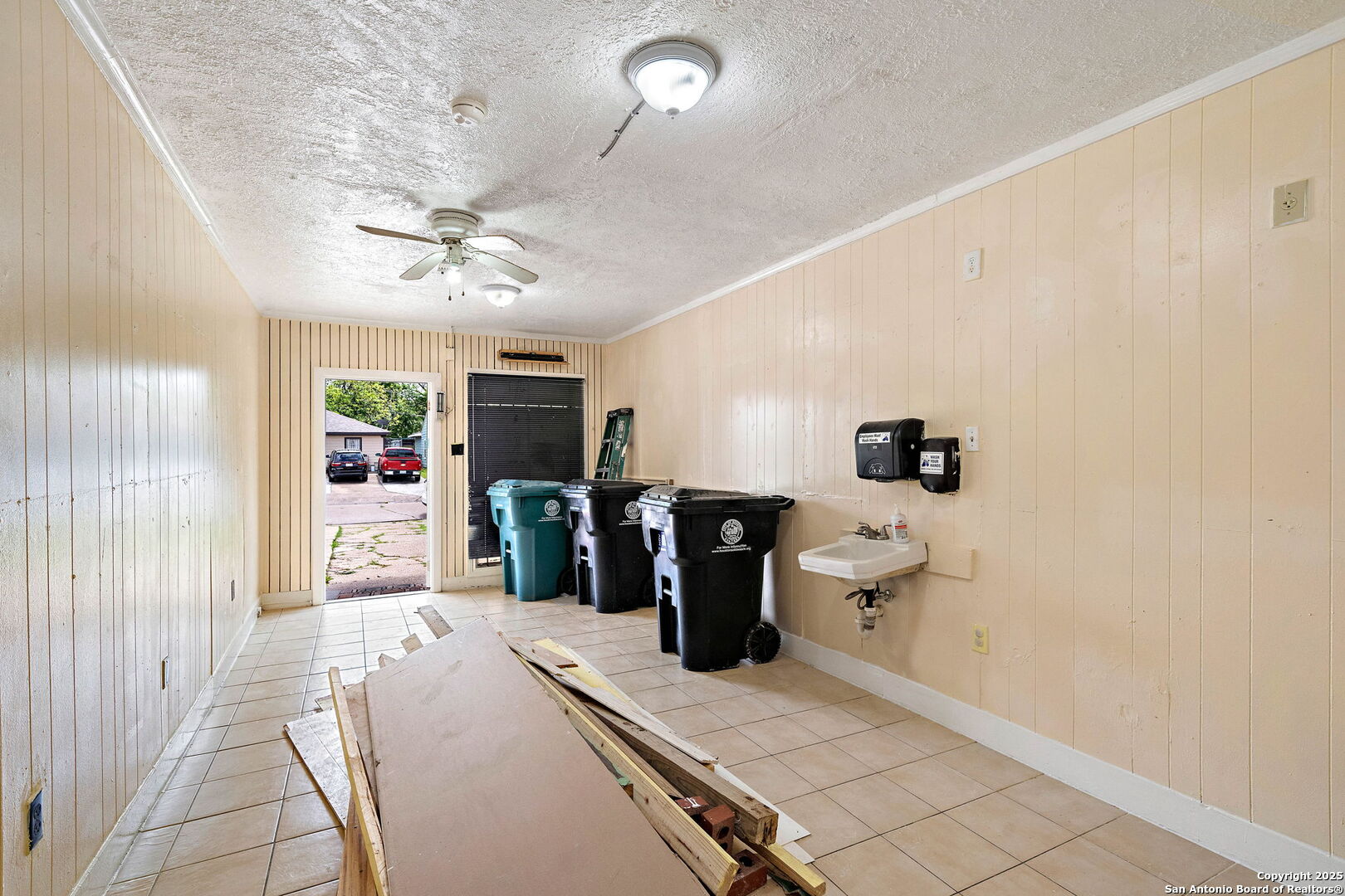 5639 Overdale Houston TX 77033