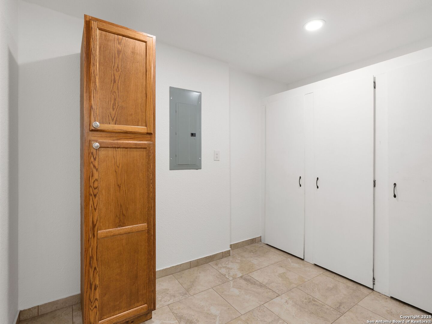 1026 W Oaklawn Street Pleasanton TX 78064