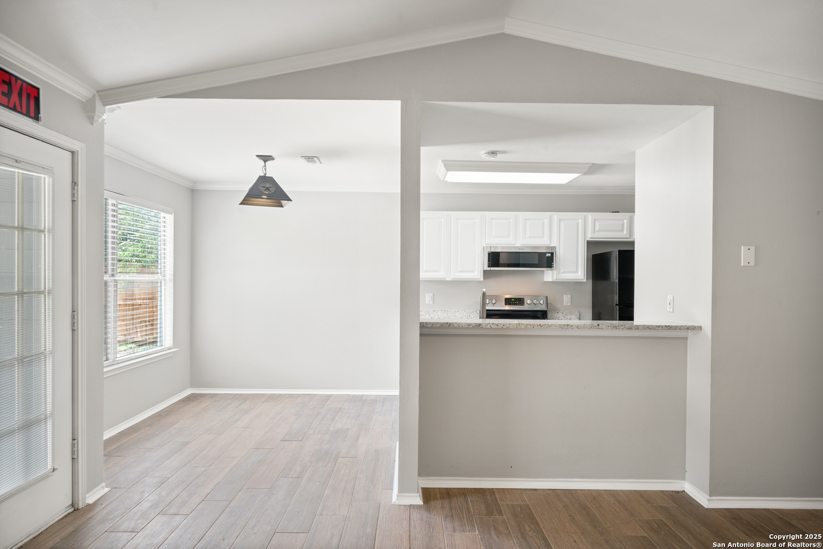 209 S Main Cibolo TX 78108