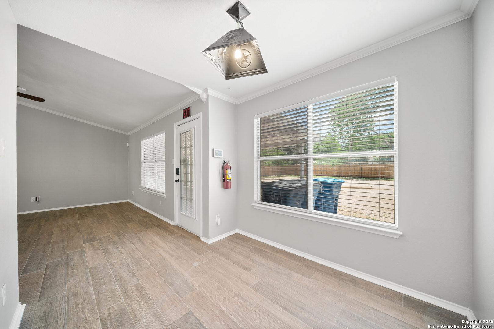 209 S Main Cibolo TX 78108