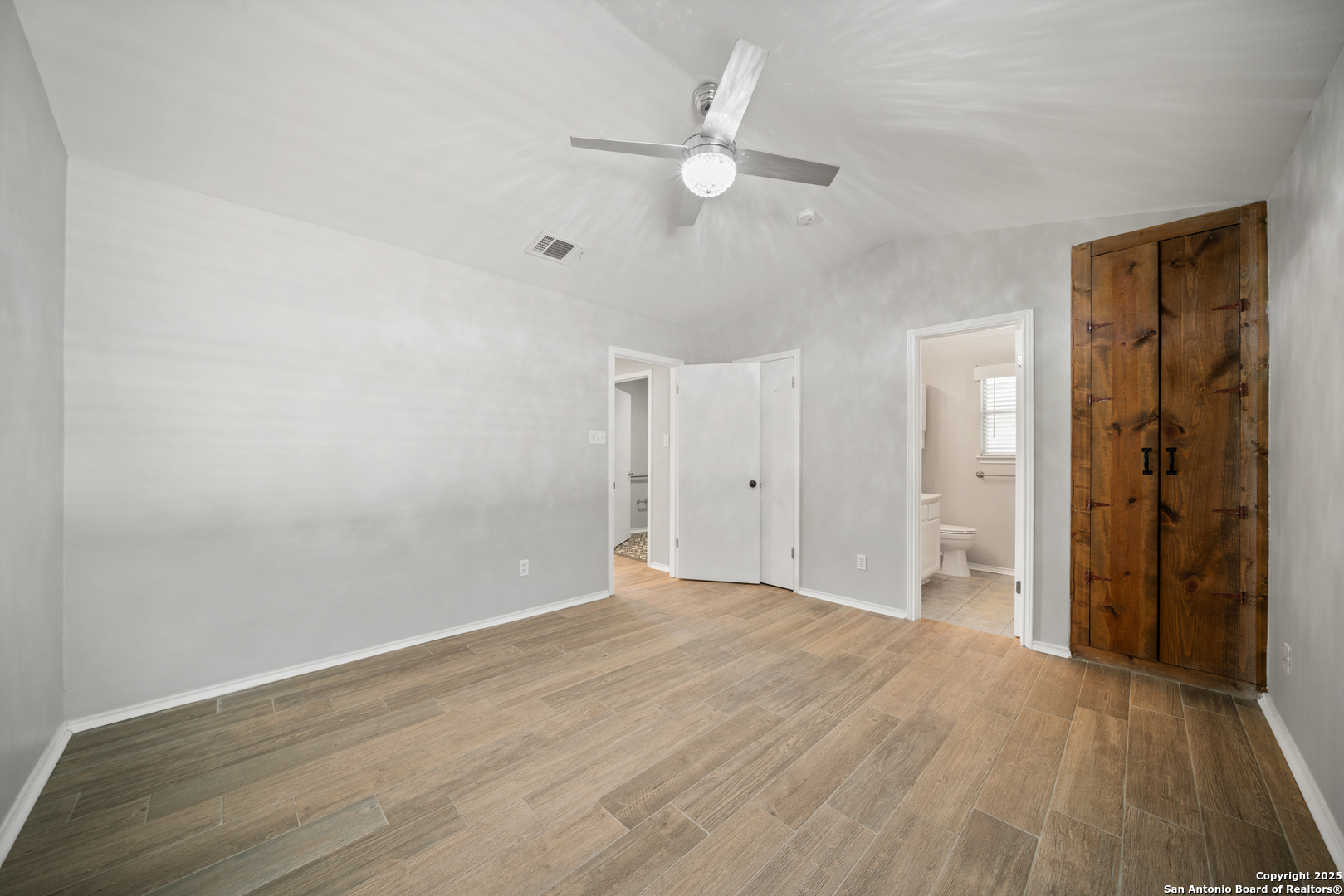 209 S Main Cibolo TX 78108