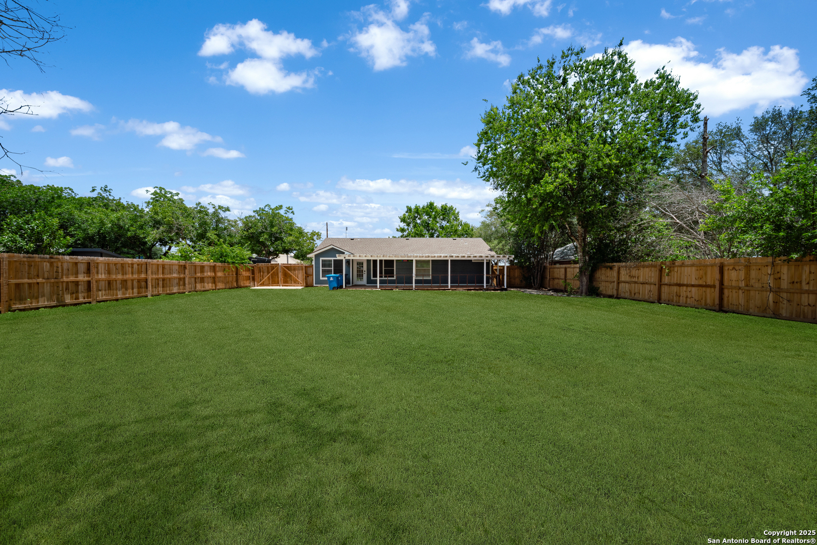 209 S Main Cibolo TX 78108