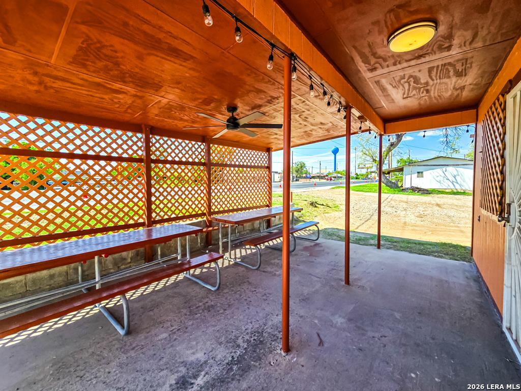 2806 Del Rio Highway Eagle Pass TX 78852