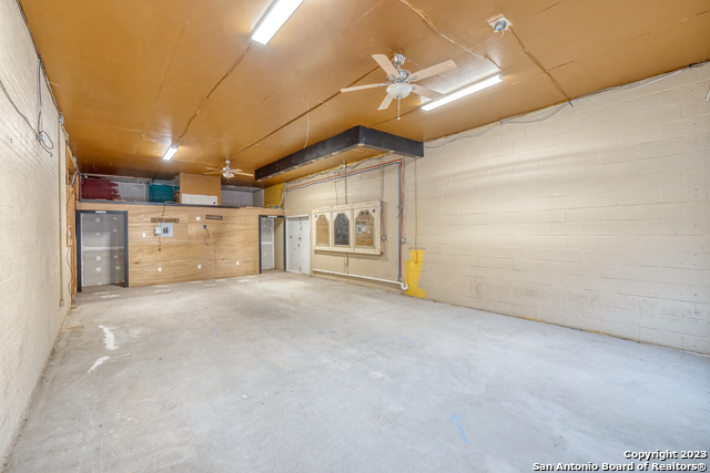 317 Center Sabinal TX 78881