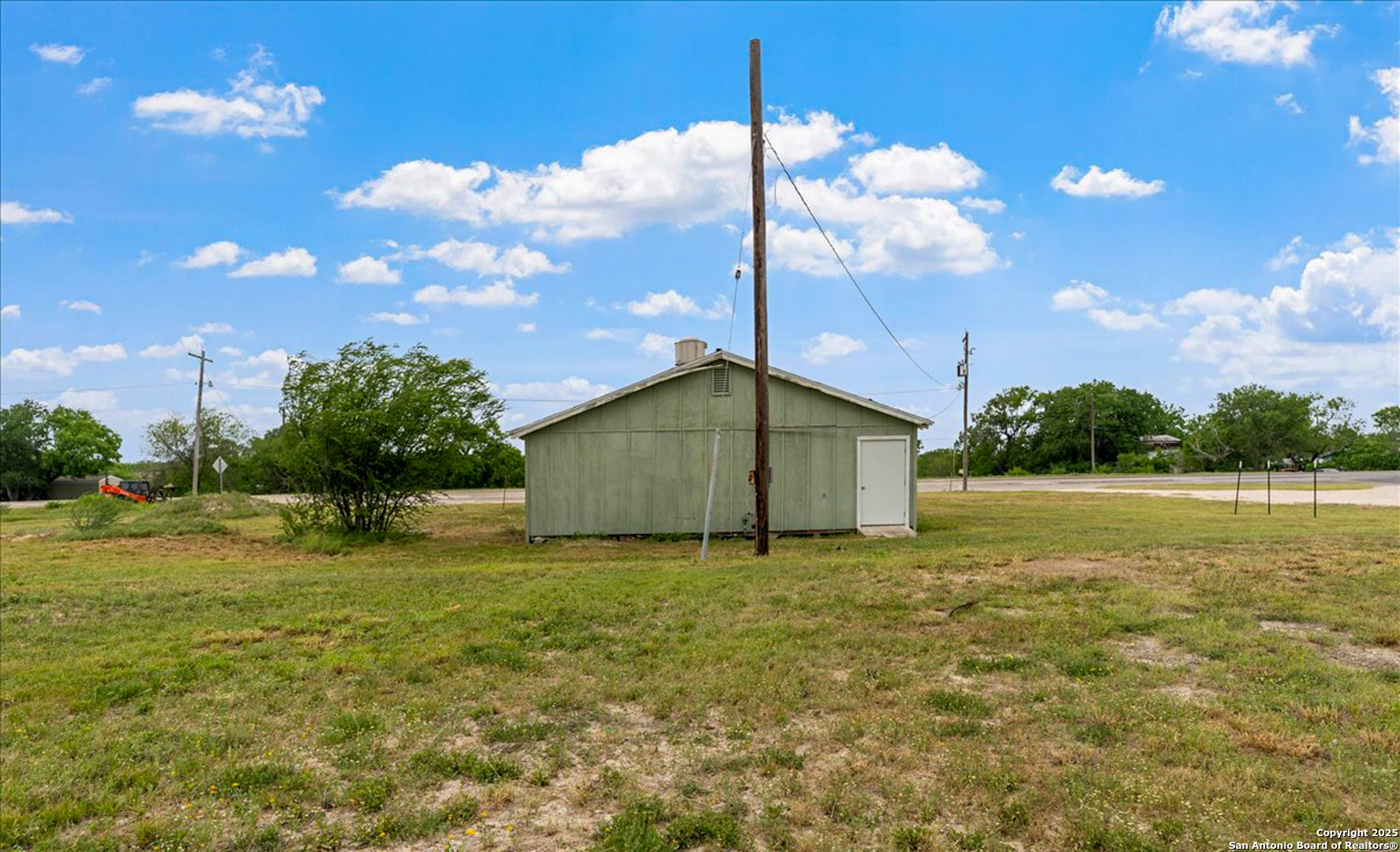 14328 Highway 72 Pawnee TX 78145