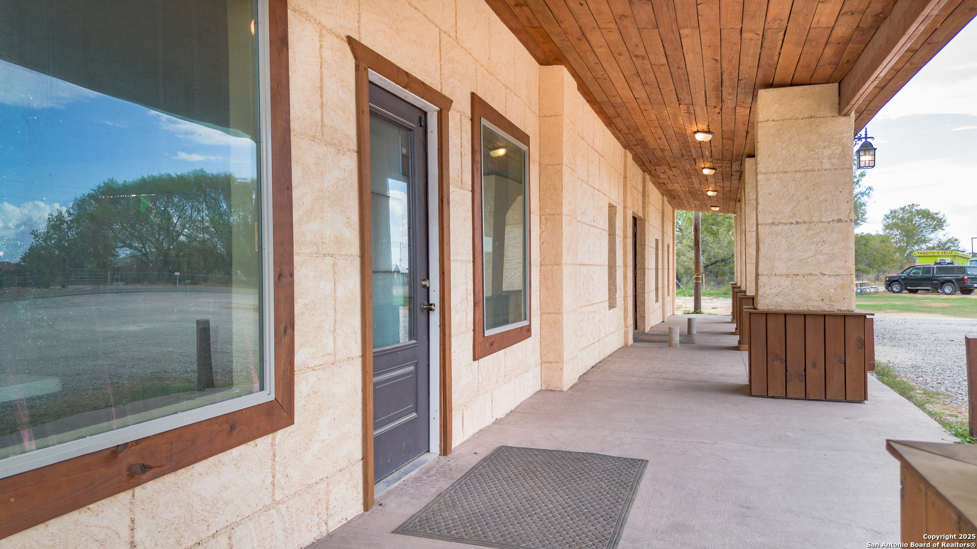 763 Fm 536 Floresville TX 78114