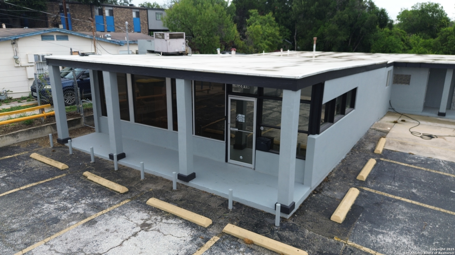 2810 Hillcrest Drive Balcones Heights TX 78201