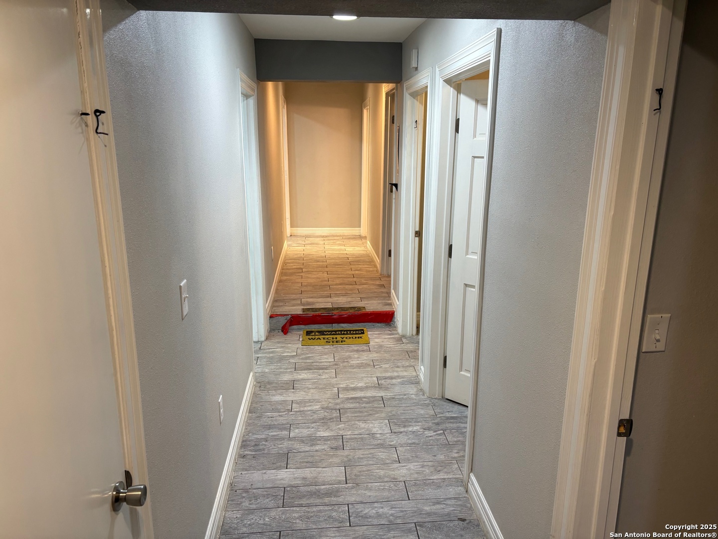 2810 Hillcrest Drive Balcones Heights TX 78201