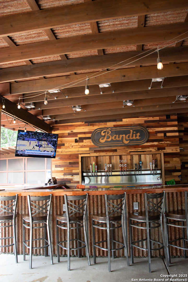 2769 Nacogdoches San Antonio TX 78217