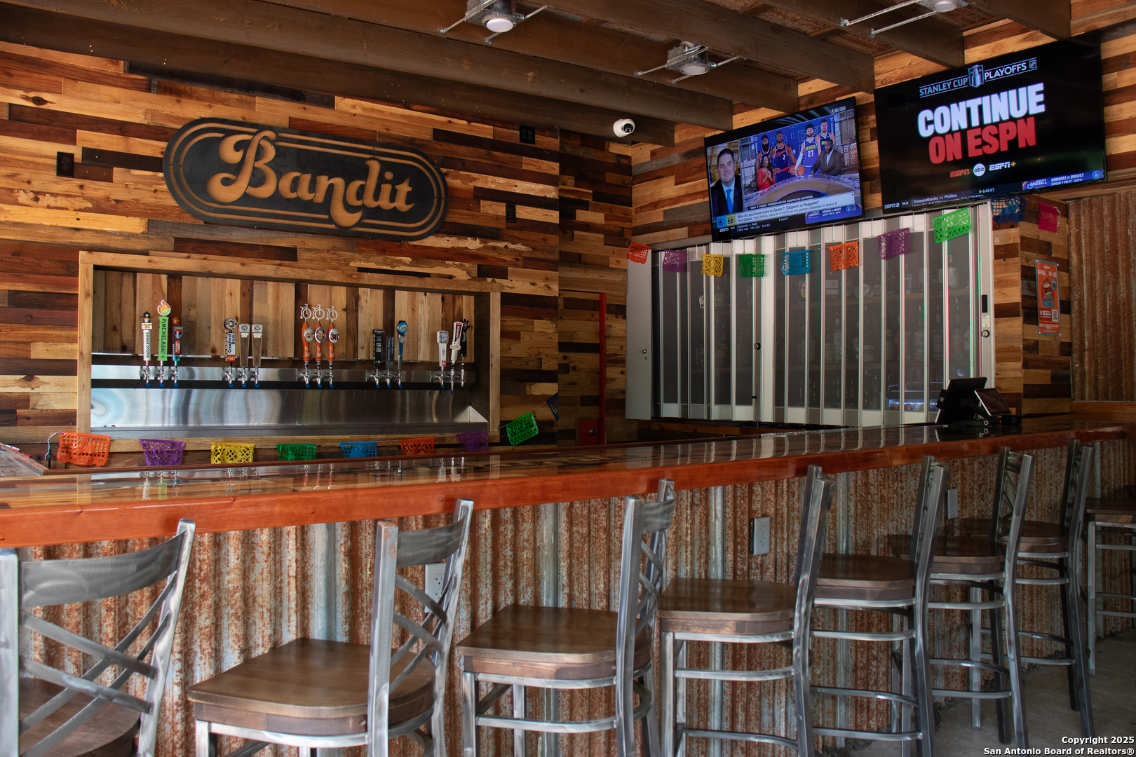 2769 Nacogdoches San Antonio TX 78217